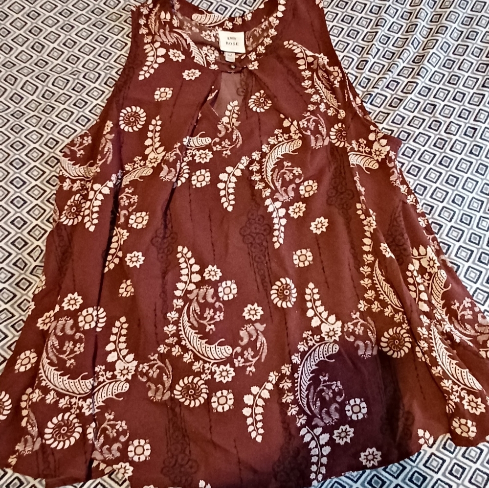 Knox Rose top
